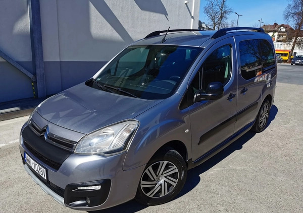 Citroen Berlingo cena 34900 przebieg: 205206, rok produkcji 2015 z Warszawa małe 704